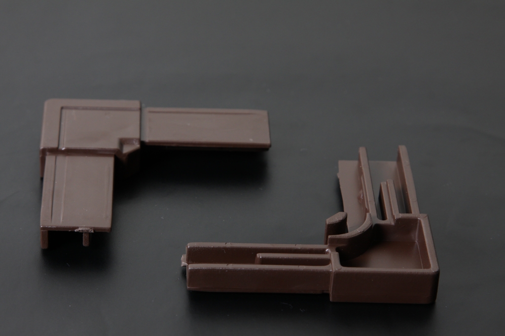 Уголок соединительный М/С, коричневый, шнур диаметр 6мм